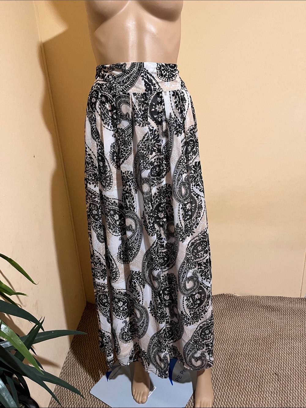 dennis basso Black & White Paisley Maxi Skirt